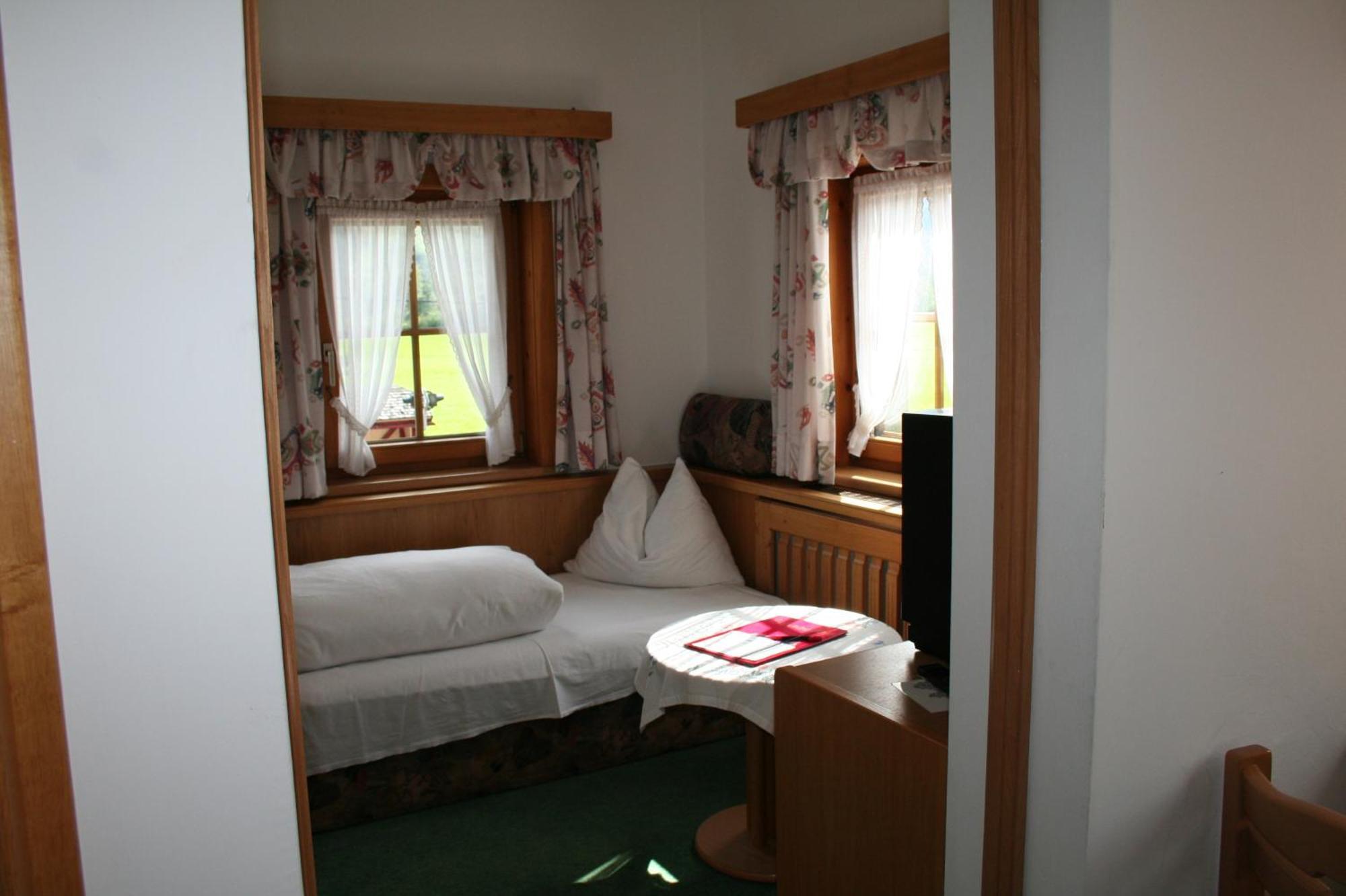 Hotel Gasthof Schweizerhaus 스투흘펠덴 외부 사진